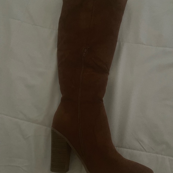Rust Color Cowboy Boots - Picture 2 of 10
